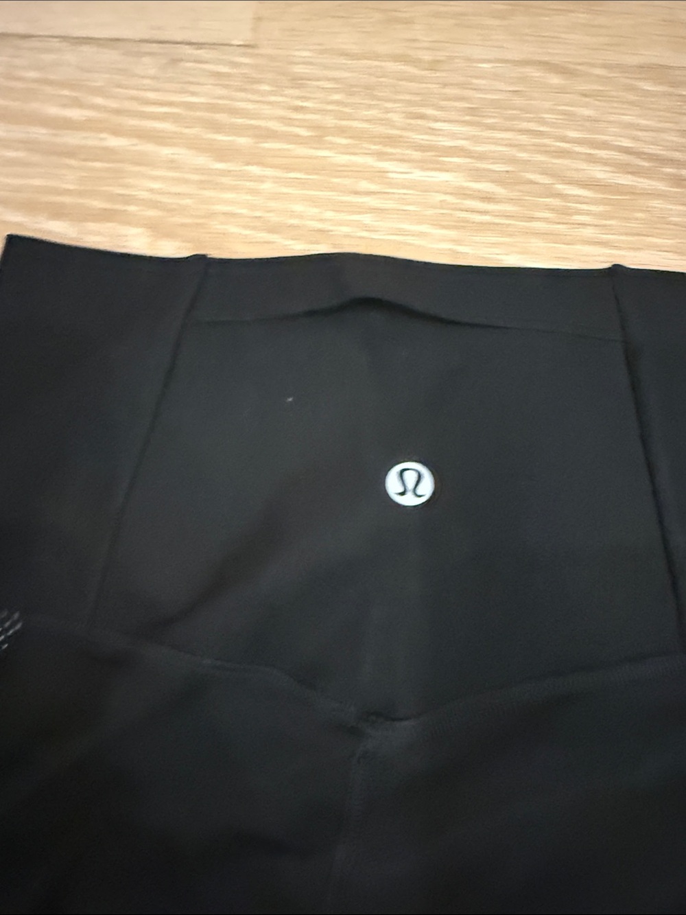 Lululemon Detail Leggings, Size 6 - Picture 7 of 7